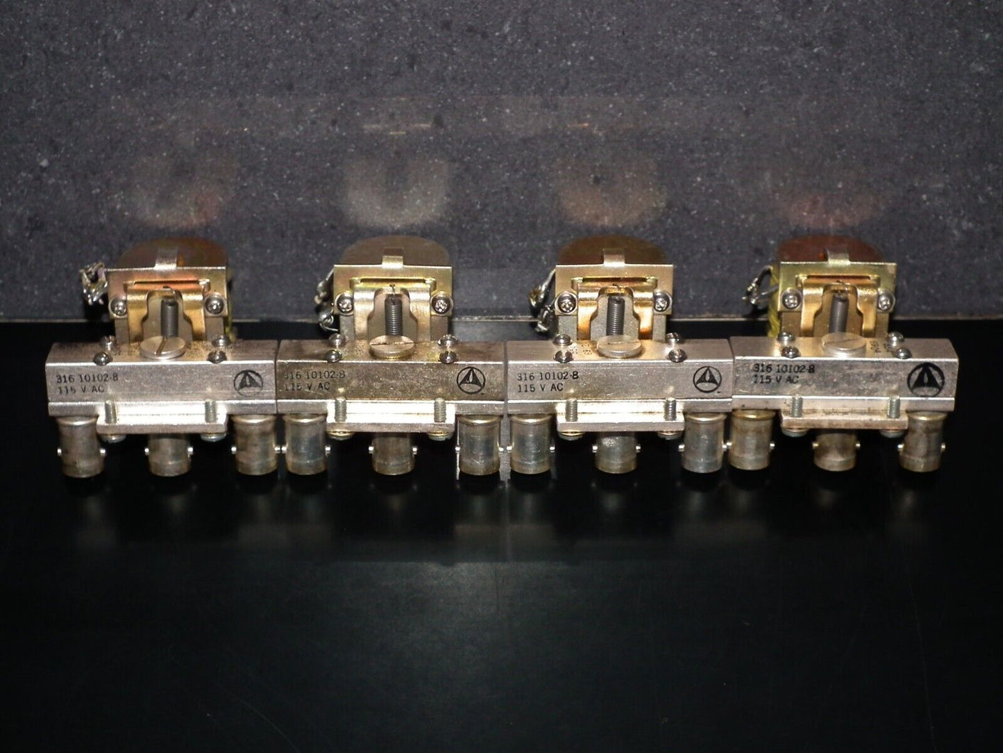 Amphenol 316-10102-8 - SPDT RF Coaxial Relay BNC Connectors 115VAC Used Tested