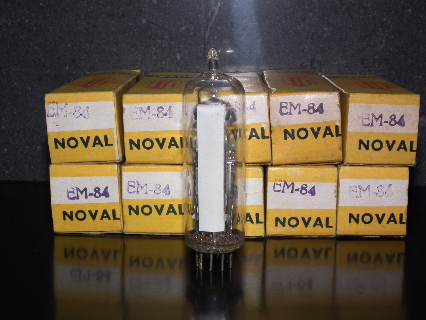 EM84 EI Philips Tuning Magic Eye Indicator Tube 6E3P 6FG6 CV5434 NOS NIB