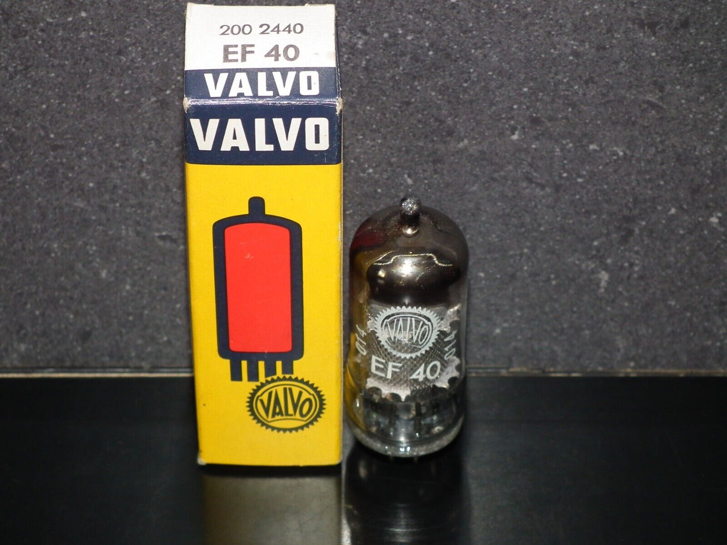 EF40 Valvo NOS NIB, mesh plate, RARE code on bottom