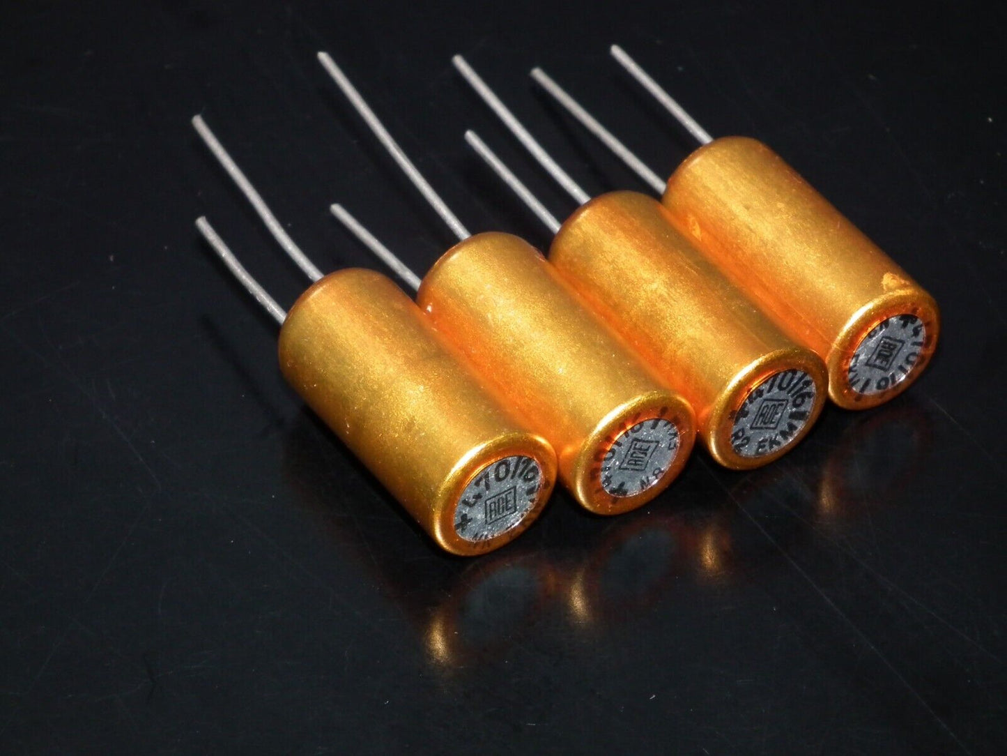Four vintage NOS electrolytic capacitors 470uF 16V ROE Gold Serie Germany 470mfd