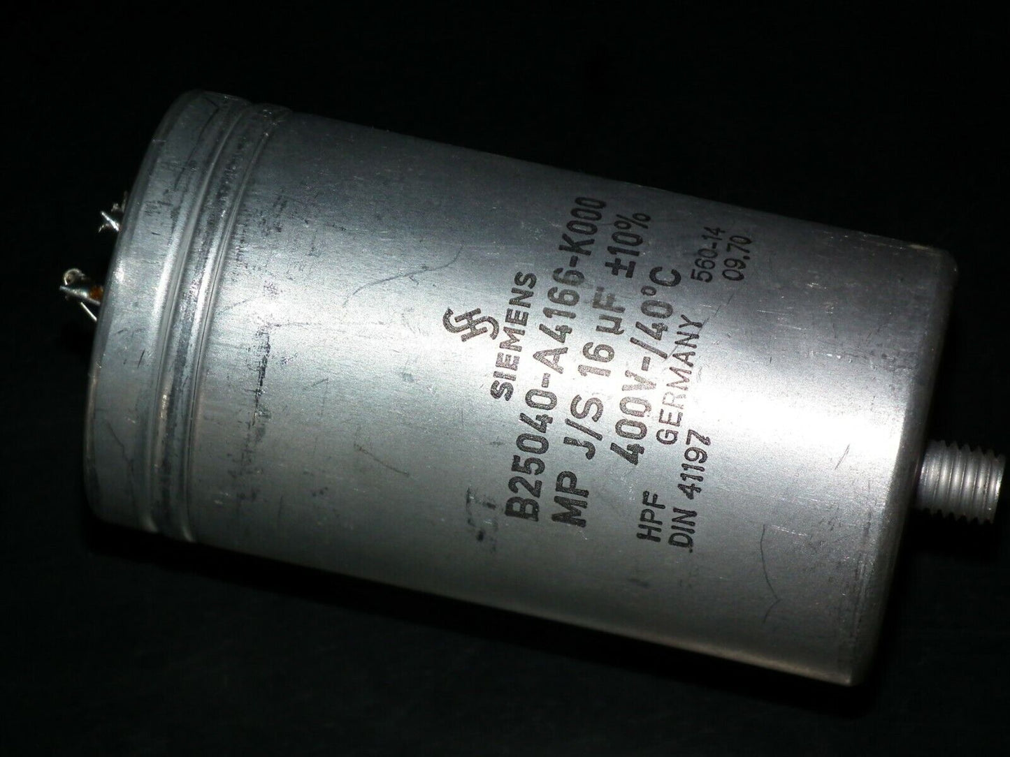 One vintage Siemens PIO capacitor 16u 400V Klangfilm Made in West Germany 1970