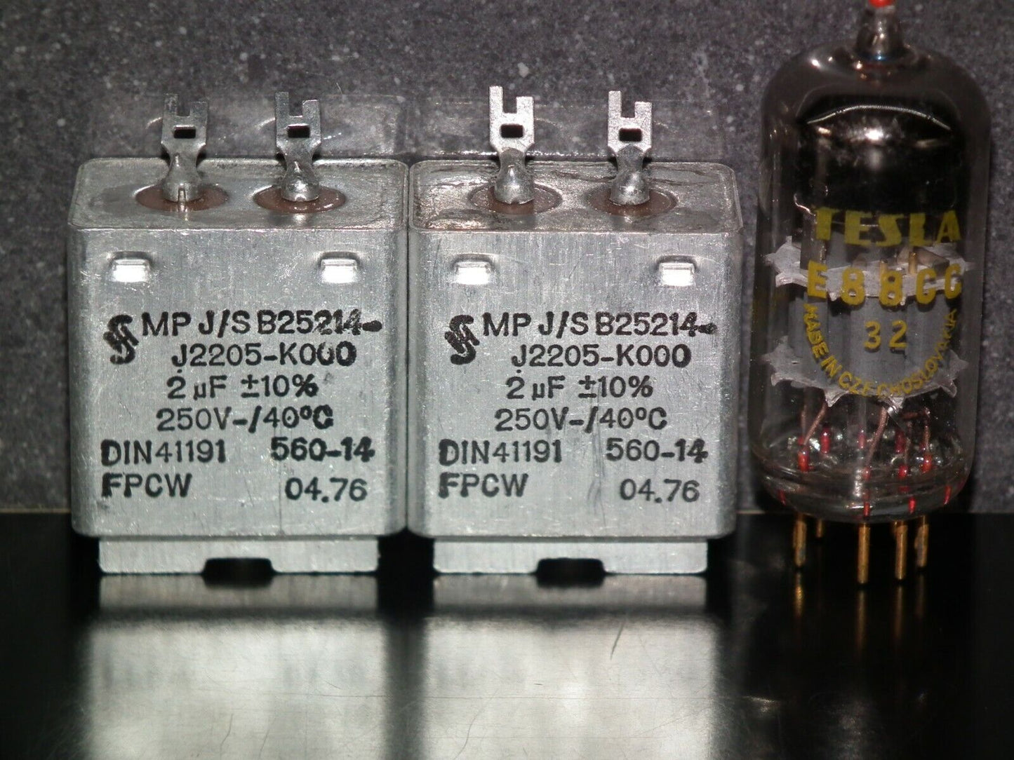 Two NOS vintage Siemens PIO capacitors 2 uF / 250V Klangfilm tube audio 2mfd