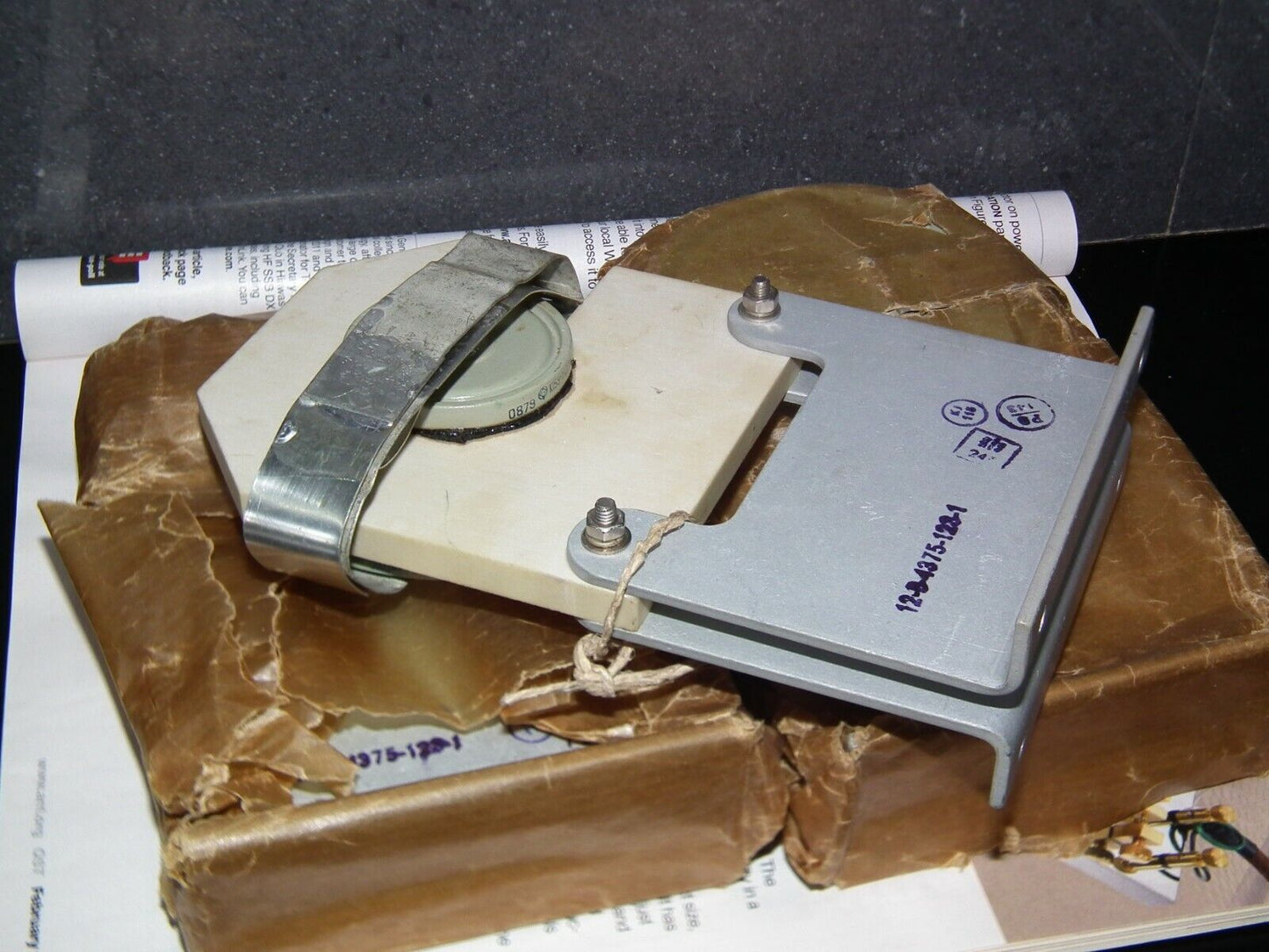 NOS K15U-1 100pF+22pF 6kV 6000V HV Doorknob Capacitors K15Y 55kVAr+20kVAr
