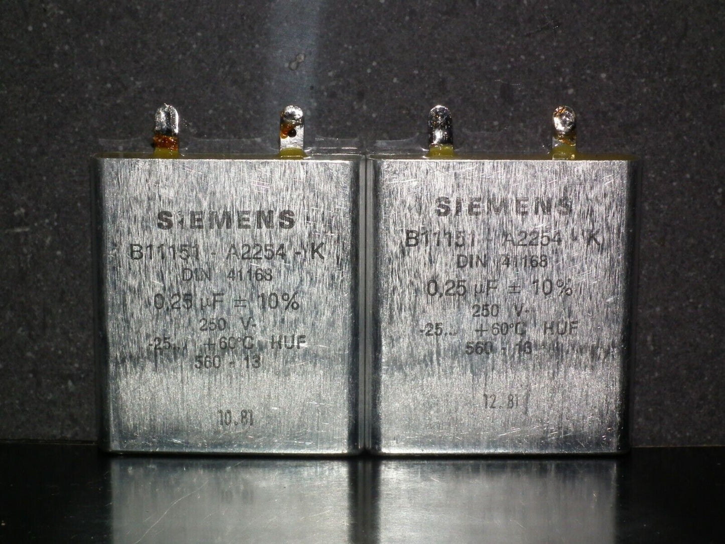 Two vintage Siemens PIO capacitors 0.25 uF / 250V Klangfilm tube audio 0.25 mfd