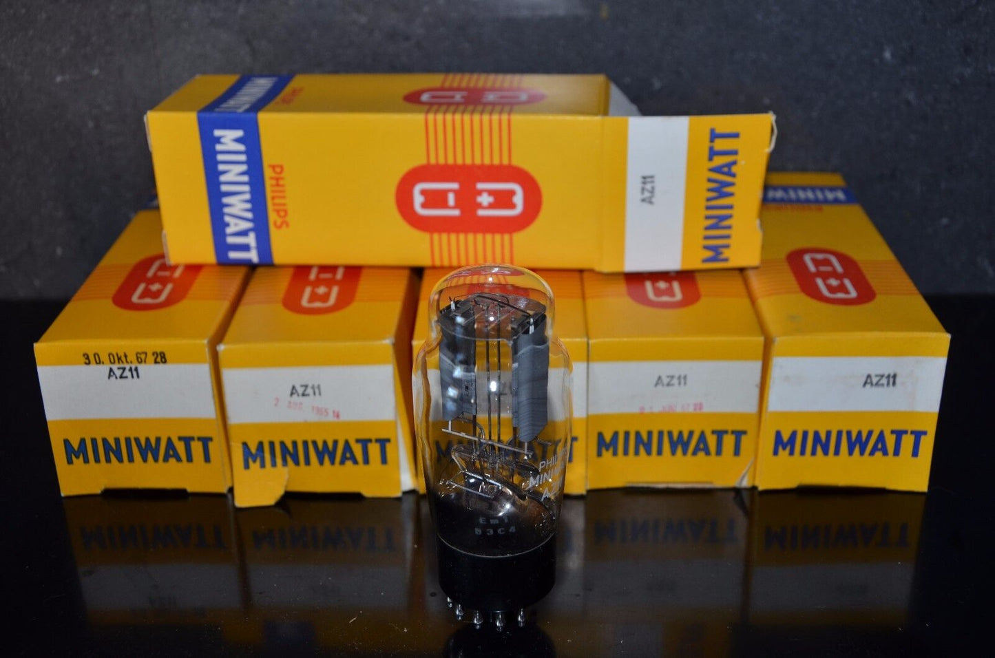 AZ11 Philips NOS NIB rectifier, Mullard Blackburn, tested 100%, balanced section