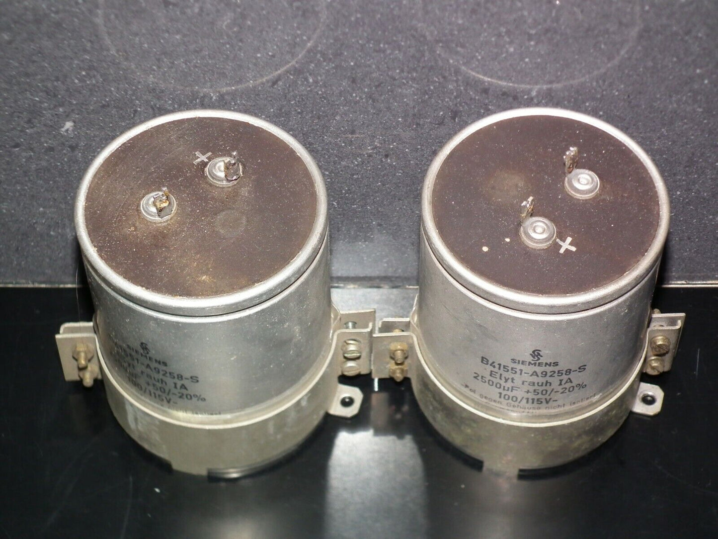 Two vintage Siemens electrolytic capacitors 2500uF / 115V Klangfilm October 1967