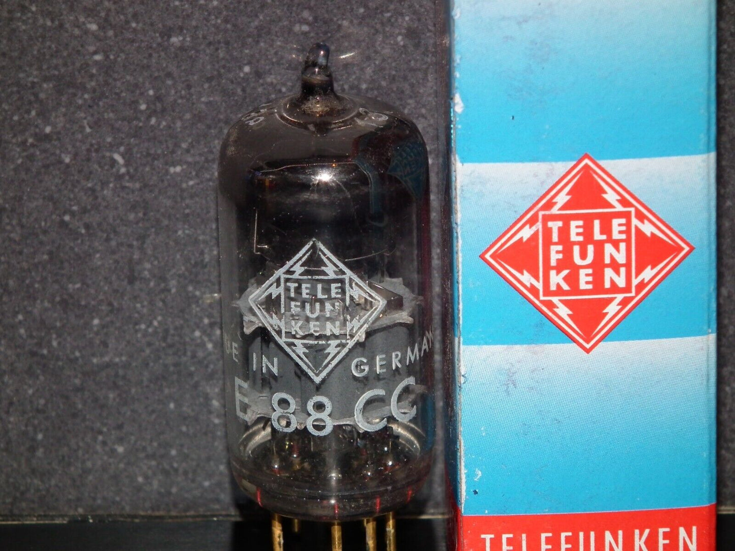 E88CC Telefunken 6922 Tested NOS 135% Diamond Bottom Ulm West Germany