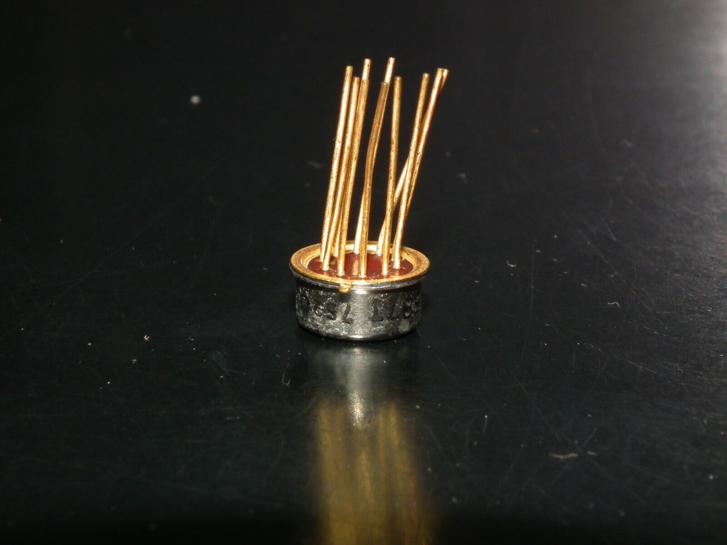 Plessey CN587T Integrated Circuit NOS - NEW Clansman PRC-320 RT320