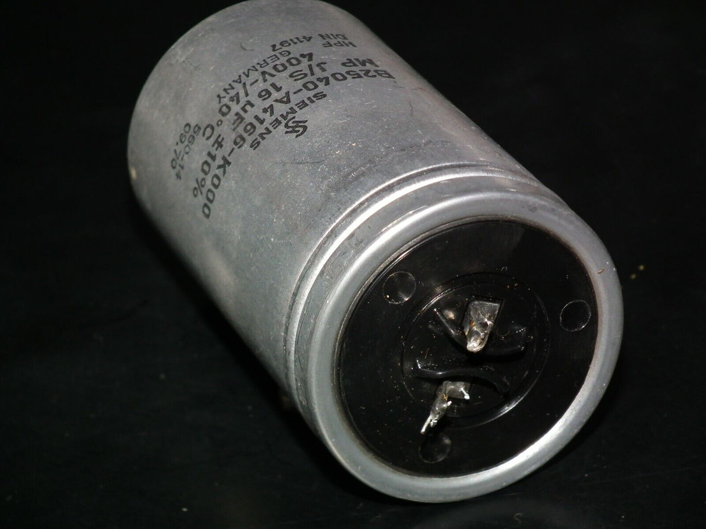 One vintage Siemens PIO capacitor 16u 400V Klangfilm Made in West Germany 1970