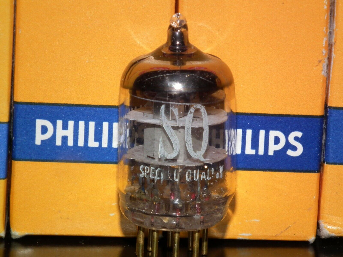 Philips E180F 6688 6J9P NOS NIB Gold pin Heerlen Tube plant, made back in 60s