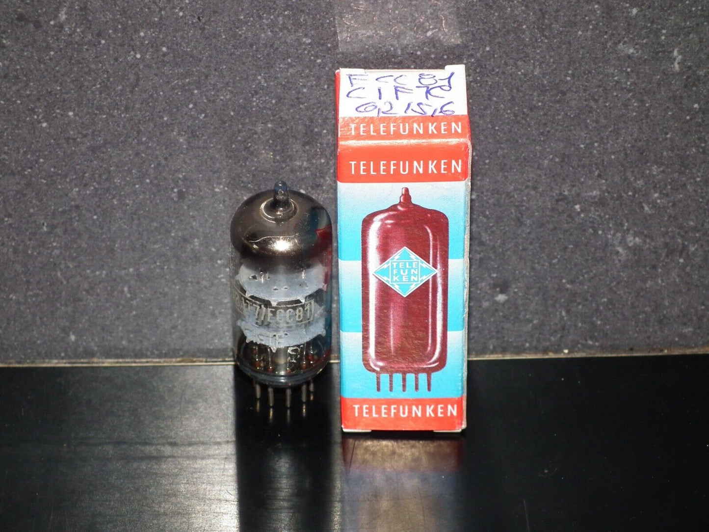 One ECC81 Telefunken 12AT7 Rebranded CIFTE Used Tested NOS Diamond Bottom