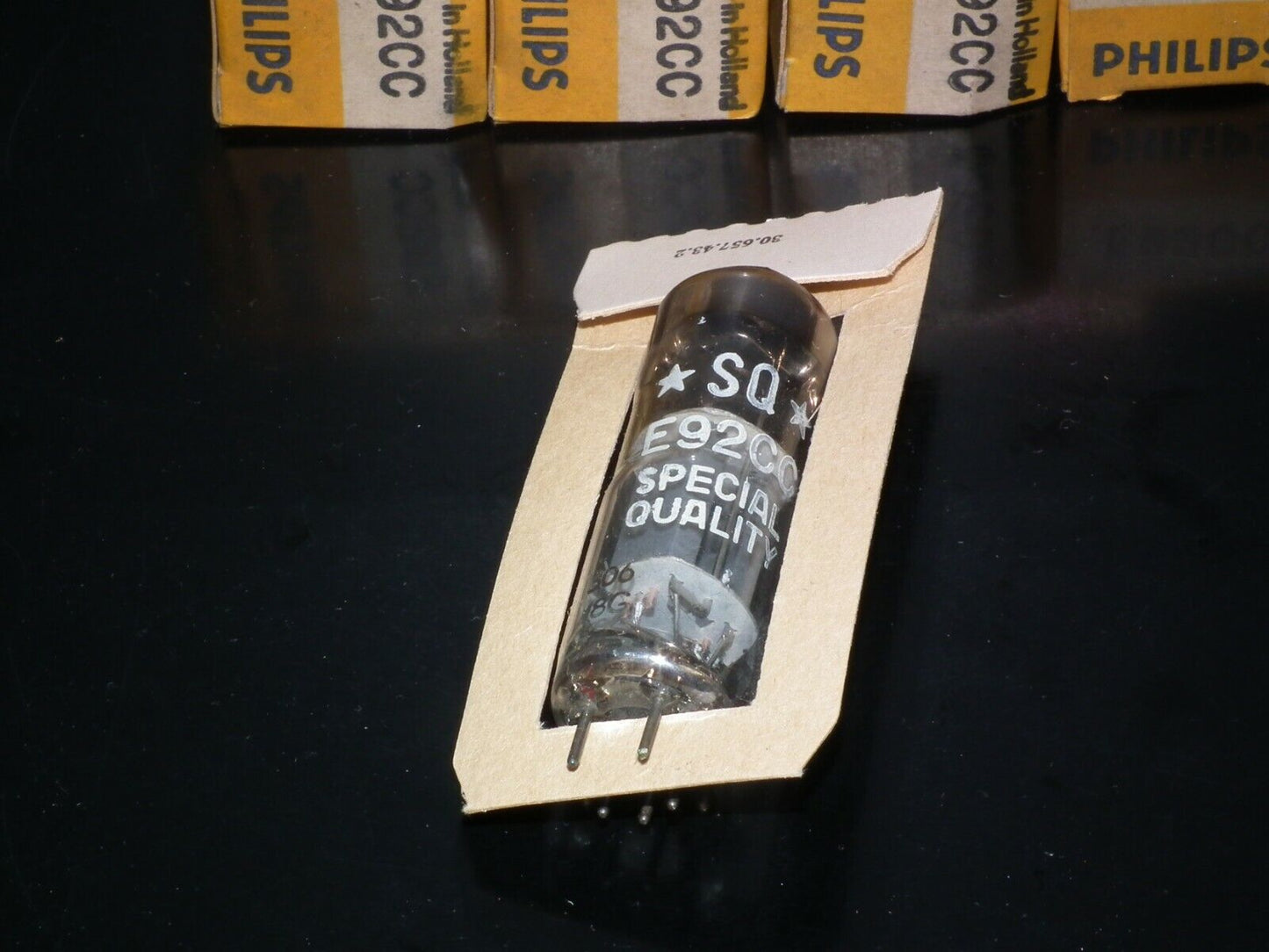 E92CC Philips Miniwatt NOS NIB Ultra RARE Crossfoil D Getter