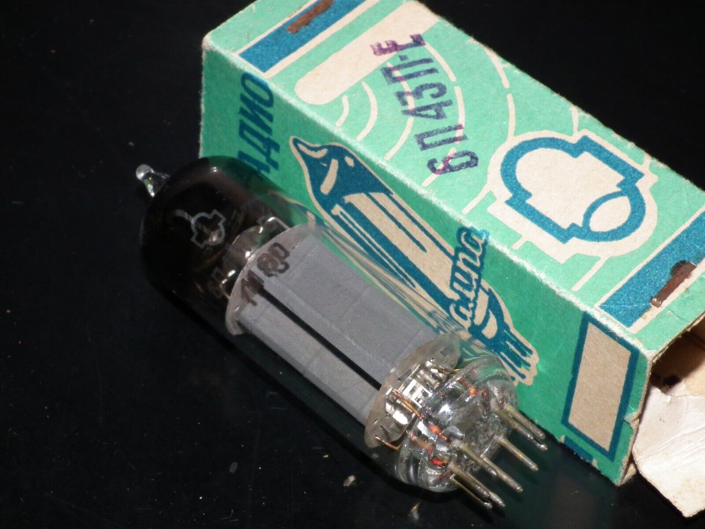 One (1 pcs) 6P43P-E Reflektor ( EL86 6CW5 ) NOS tube audio pentode
