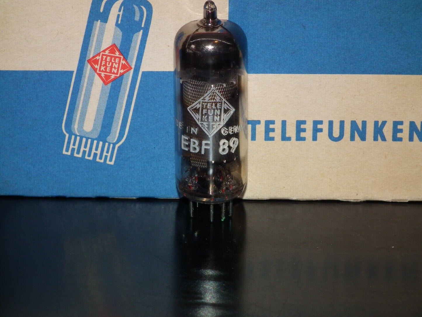 EBF89 Telefunken 6DC8 NOS NIB
