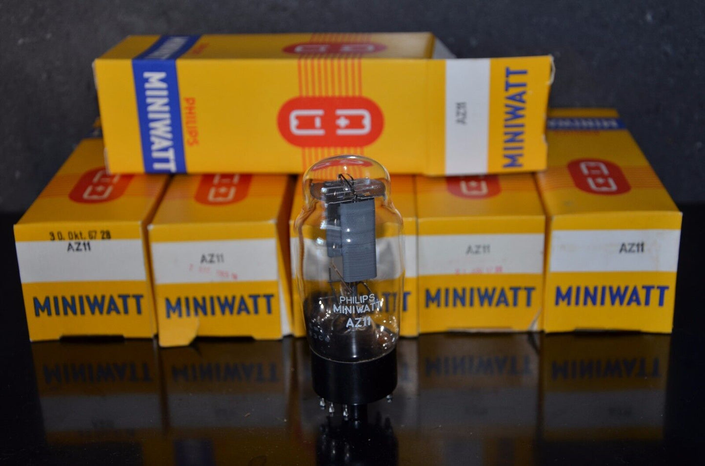 AZ11 Philips NOS NIB rectifier, Mullard Blackburn, tested 100%, balanced section