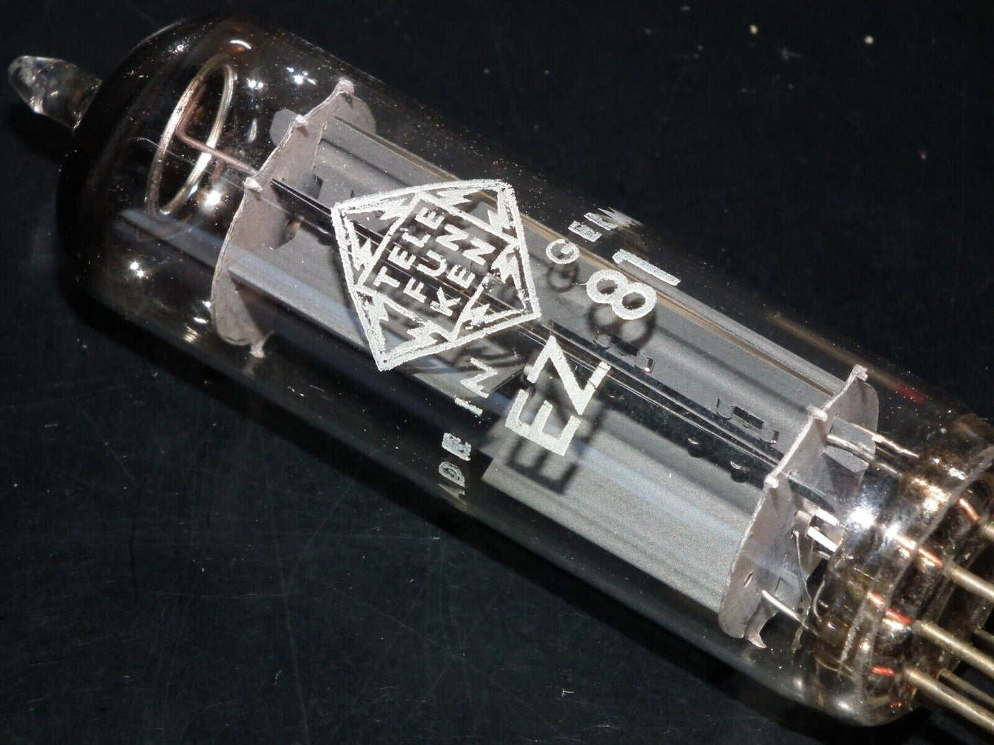 EZ81 Telefunken 6CA4 NOS NIB Made by Mullard, Blackburn in 1967