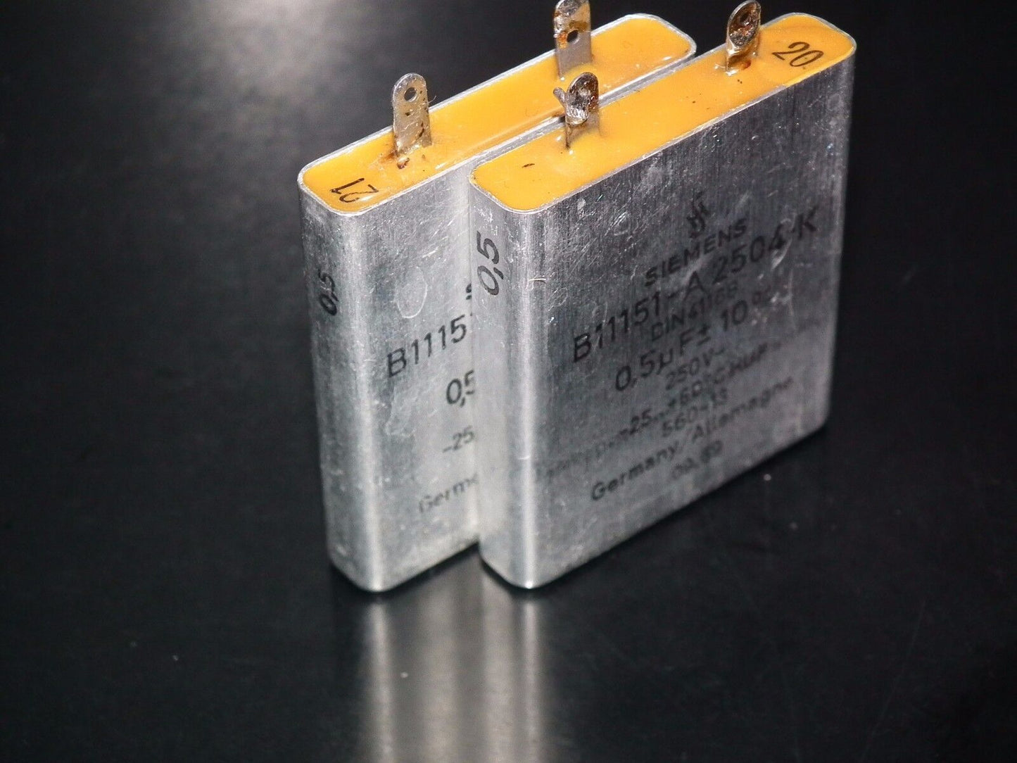Two vintage Siemens PIO capacitors 0.5uF 250V Klangfilm Made in Germany in 60s