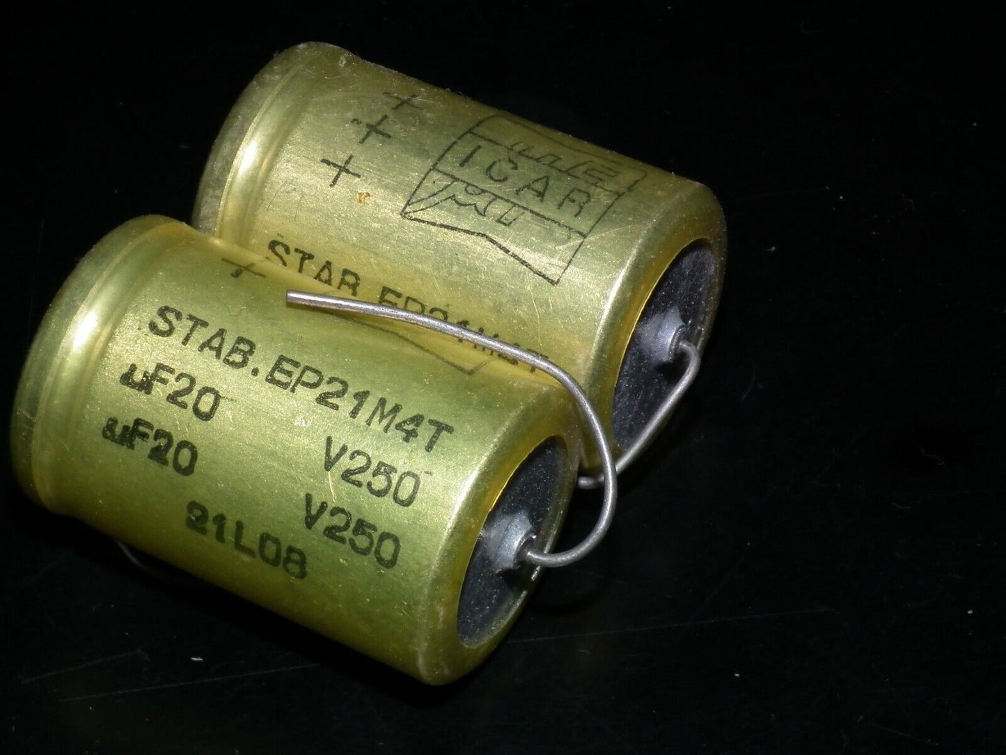 Two vintage NOS capacitors 20uF 250V ICAR Condensatore Elettrolitico Giallo
