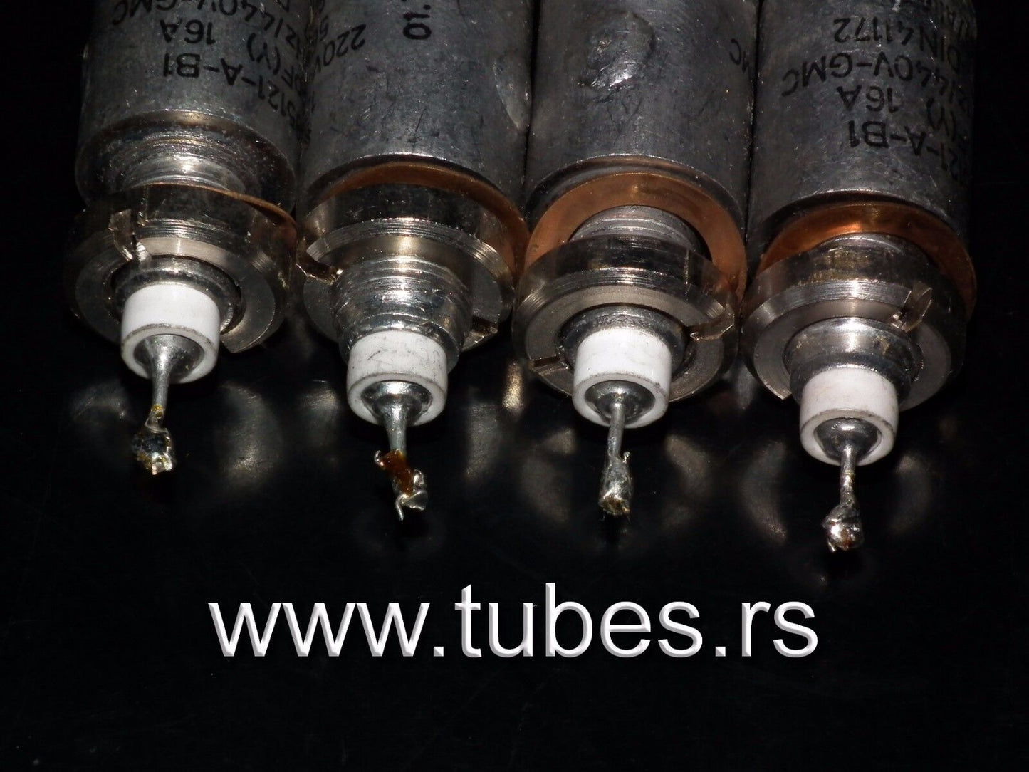 Two vintage Siemens feed through capacitors 1250 pF 250V / 400V 16A W. Germany