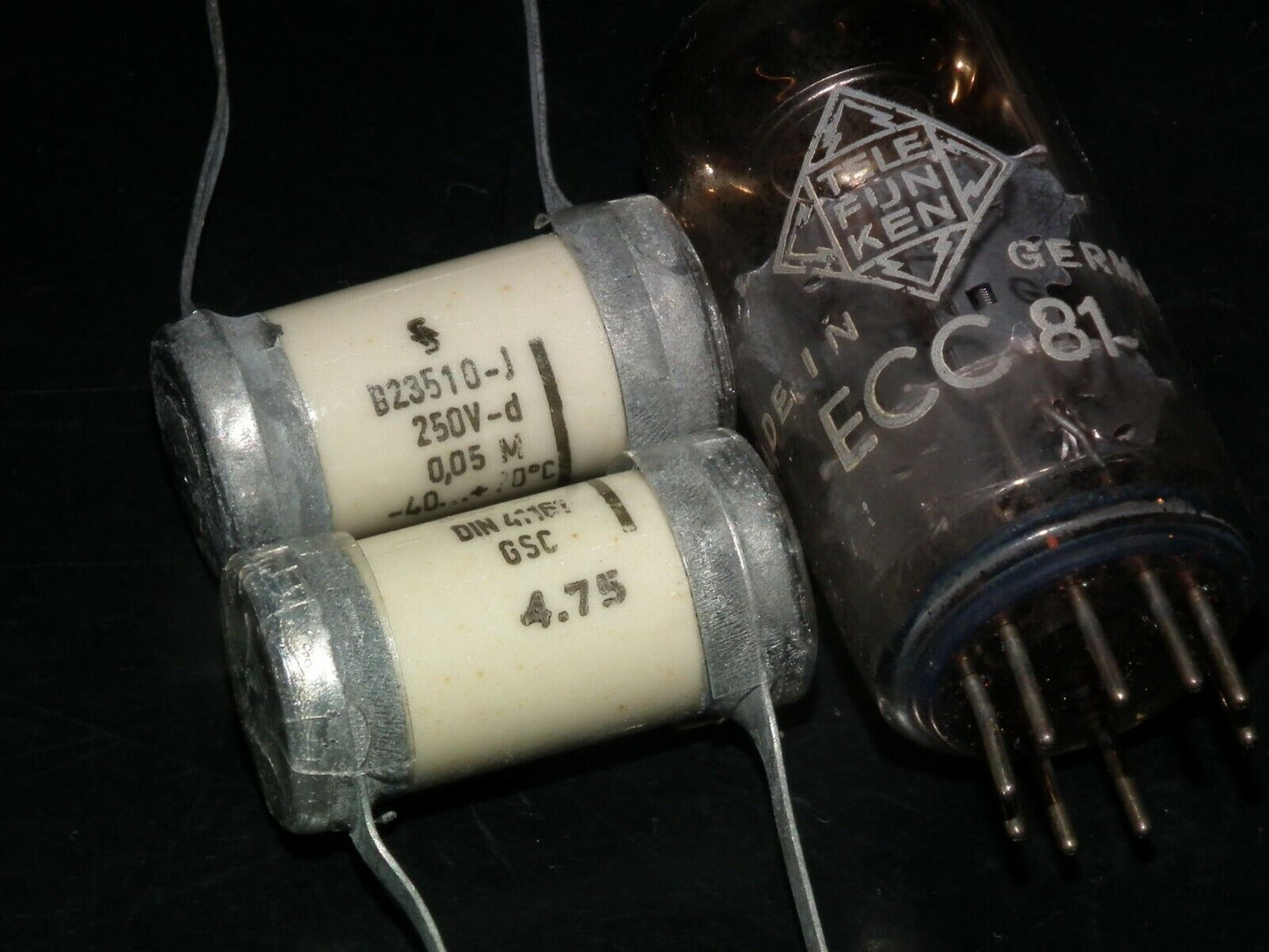 Two vintage Sikatrop Capacitors 0.05mfd 250V Siemens Klangfilm Hi-End 50nF 250V
