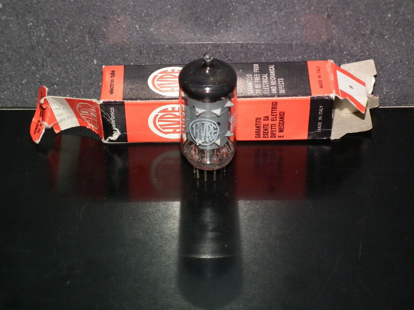 EF86 Fivre 6CF8 NOS NIB Made in Italy in 60s