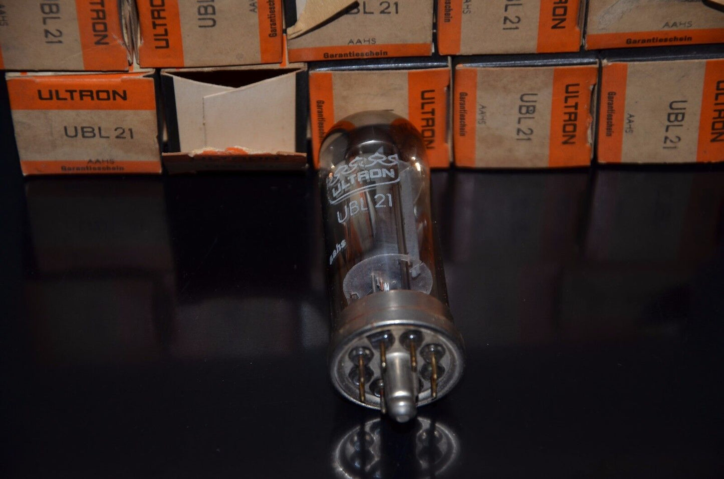 UBL21 Ultron NOS Tube in original box Old Tube Radio Output Pentode Detector Dio