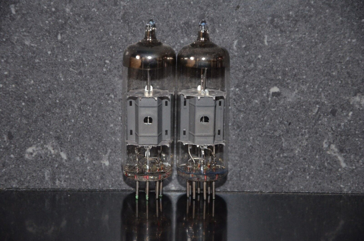 EL95 6DL5 EI Yugoslavia NOS D1 code (Philips construction)