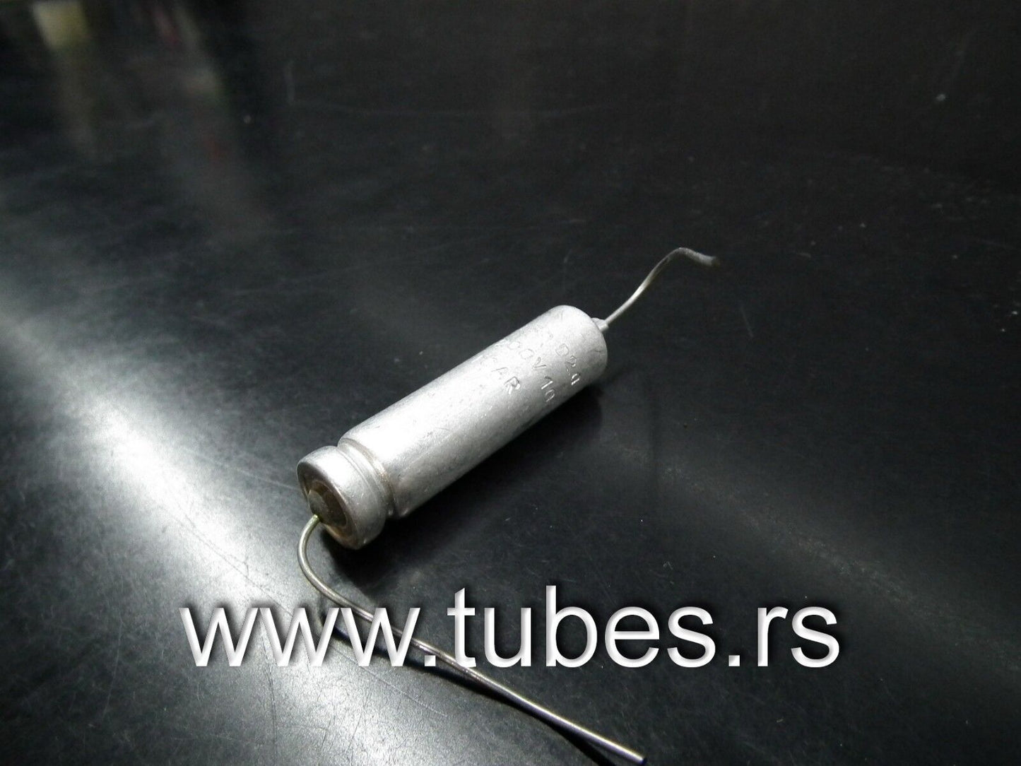 Two vintage ICAR electrolytic capacitors 200uF 10V NOS Made in Italy in 1971