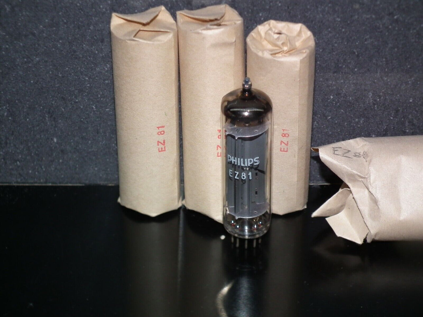 EZ81 Philips Mullard 6CA4 NOS NIB Blackburn tube plant 1960
