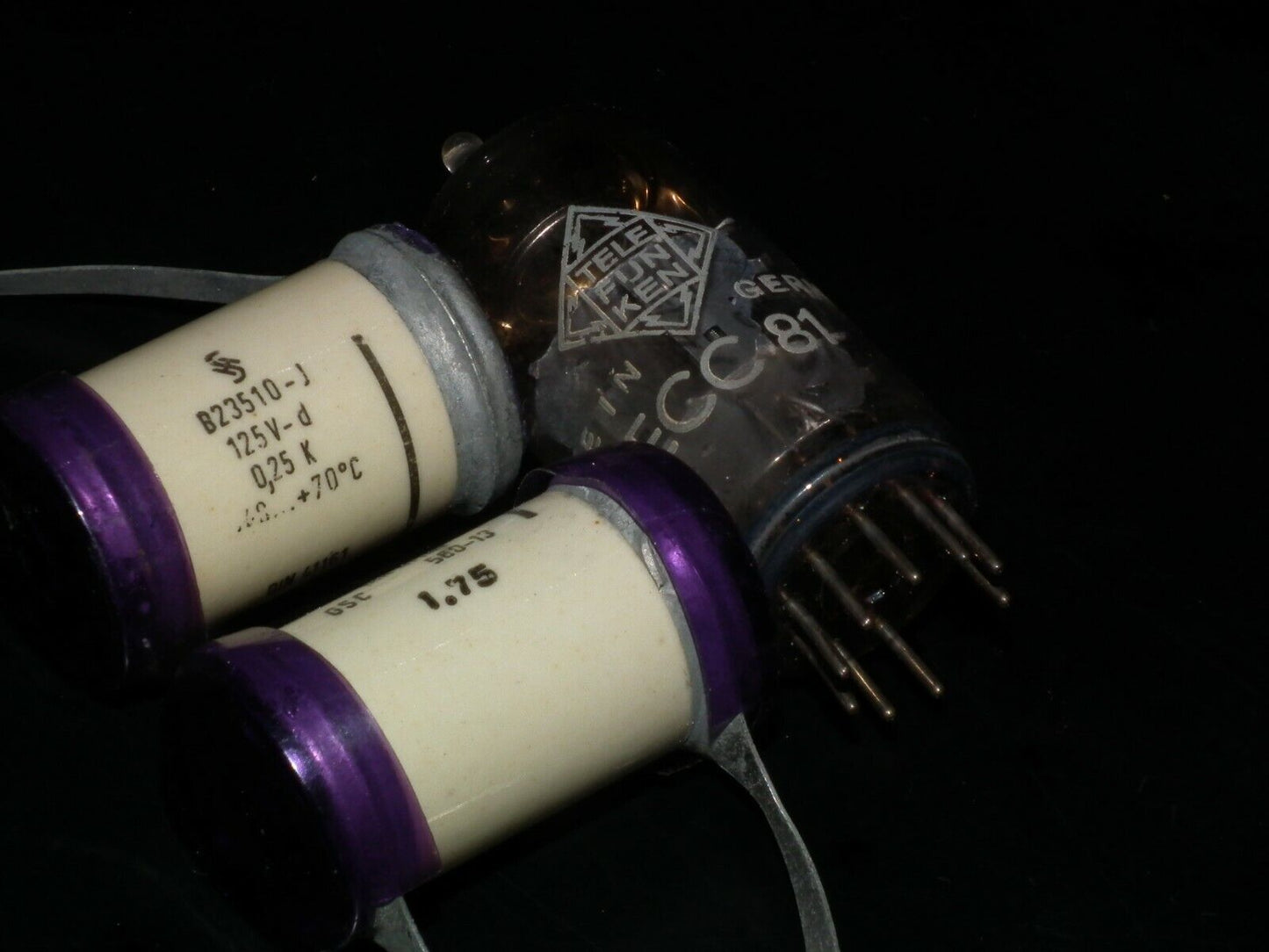 Two vintage Sikatrop Capacitors 0.25mfd 125V Siemens Klangfilm Hi End 250nF 125V