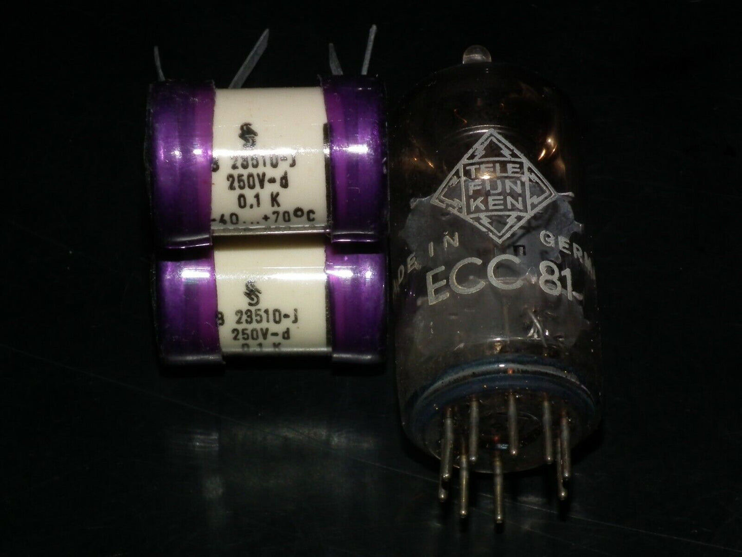 Two vintage Sikatrop Capacitors 0.1mfd 250V Siemens Klangfilm Hi End 100nF 250V
