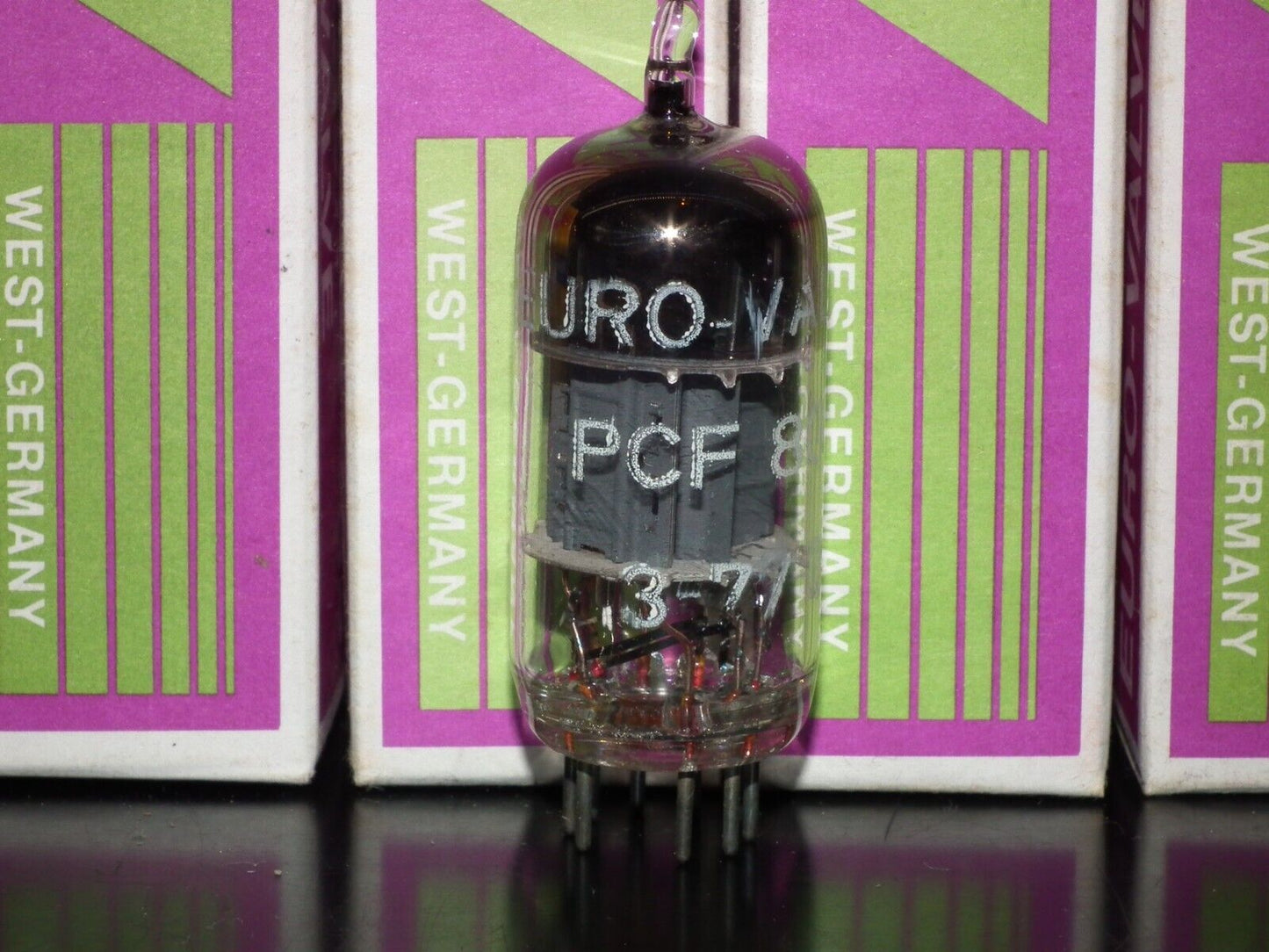 PCF802 EUROVALVE NOS NIB - West Germany