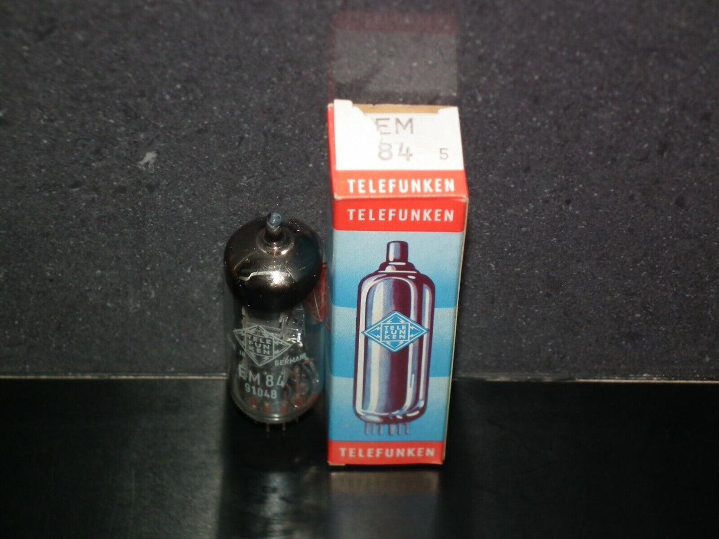 EM84 Telefunken NOS NIB Magic Eye Tuning Eye Old European Tube Radio Receivers