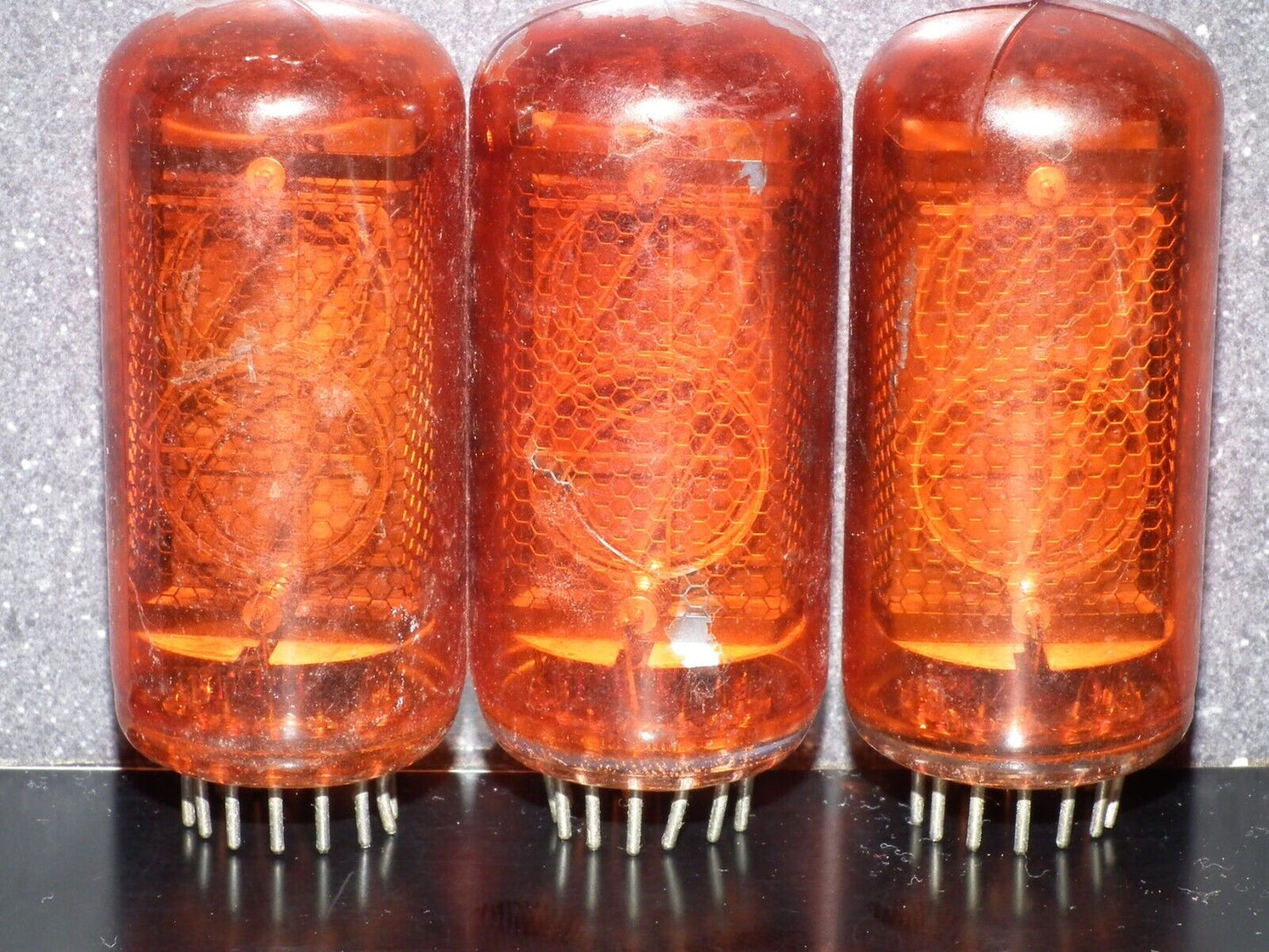 One (1 pcs) ZM1040 Philips Nixie Tube Red Made in Holland Used Not Tested AS IS!