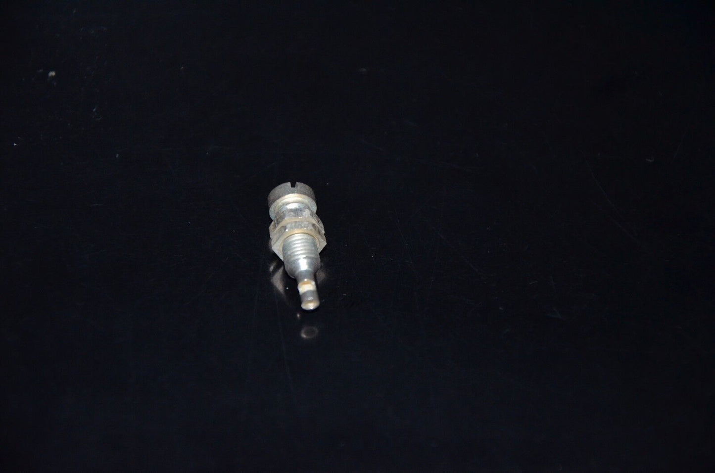 Two NOS Siemens Grounding Post Connectors (terminal) for tube audio Klangfilm