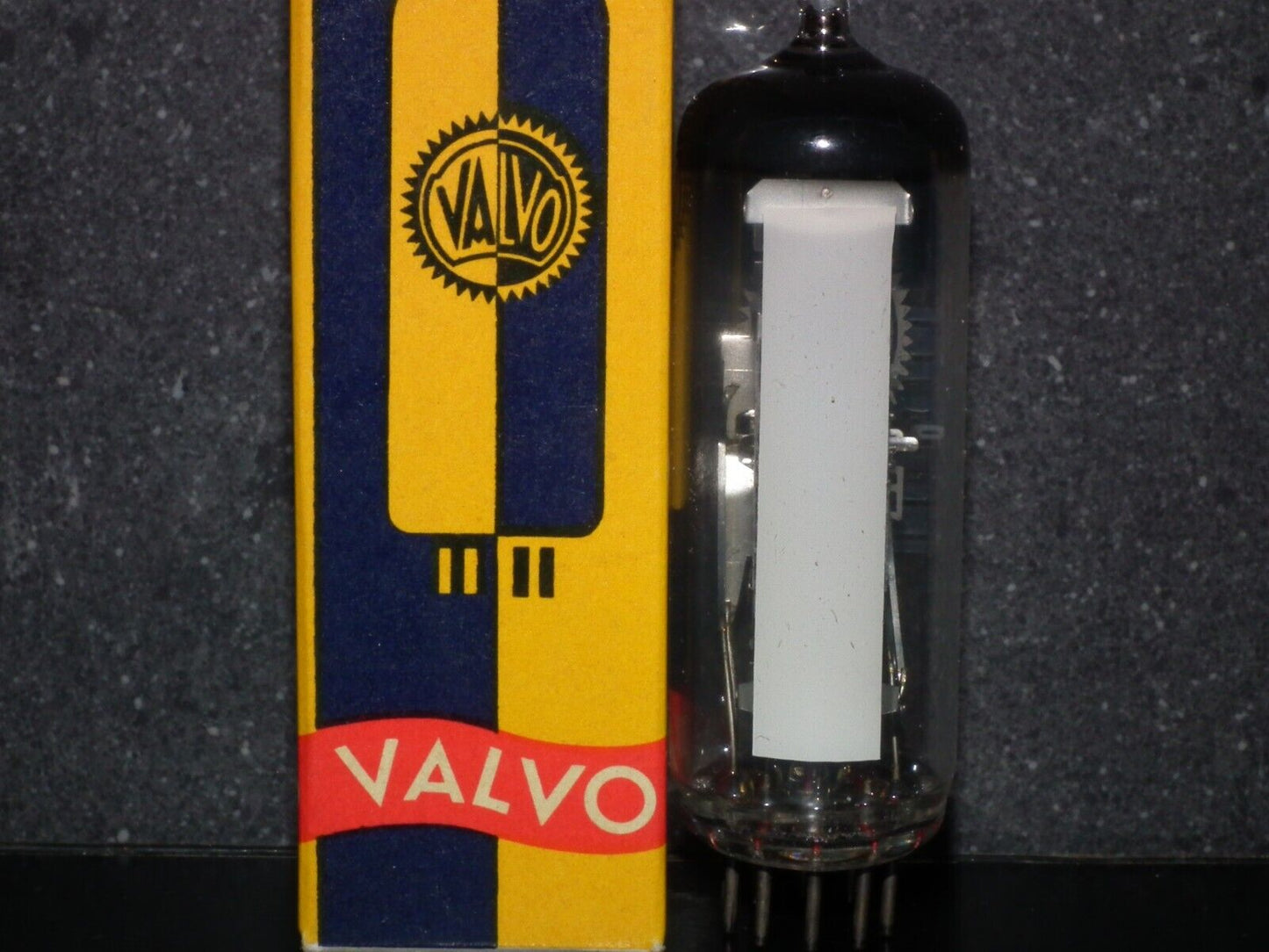 One (1 pcs) EM87 Valvo NOS NIB Tuning Indicator Tube Magic Eye