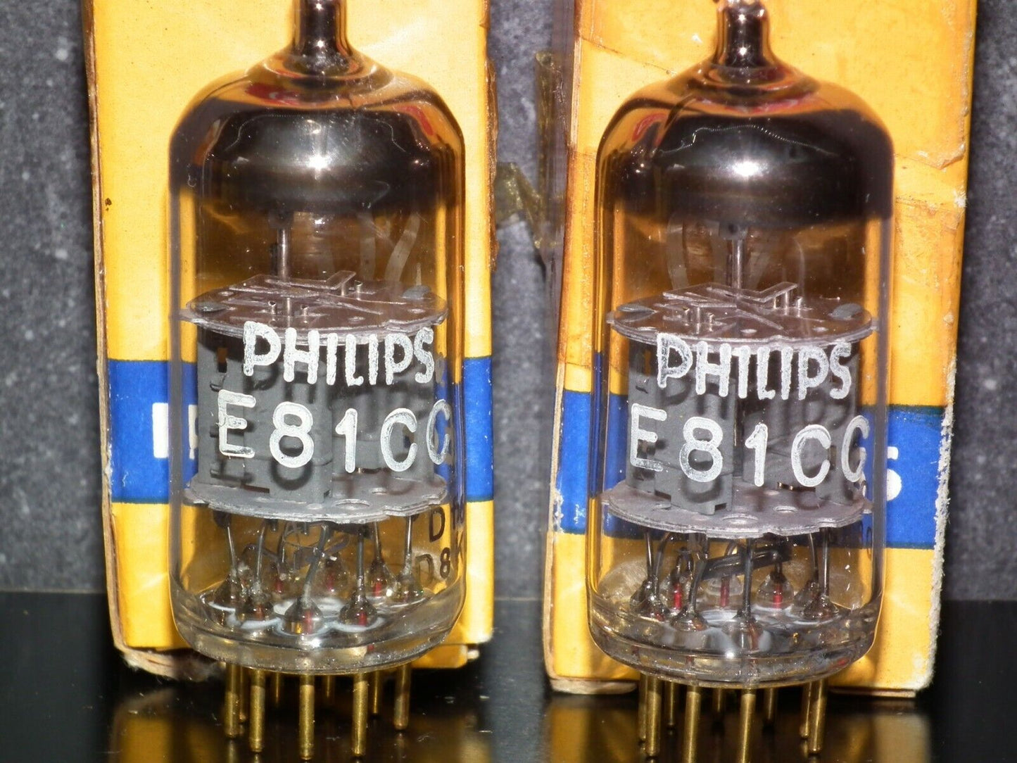 Valvo 6201 (ECC81 12AT7) NOS matched pair rebranded Philips RARE DISC GETTER