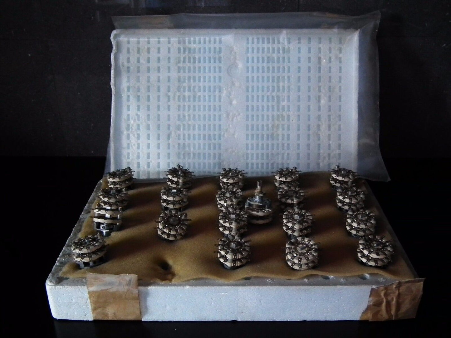 NOS 2x11 rotary switch made by ITT W. Germany in 80s (hi quality military stock)