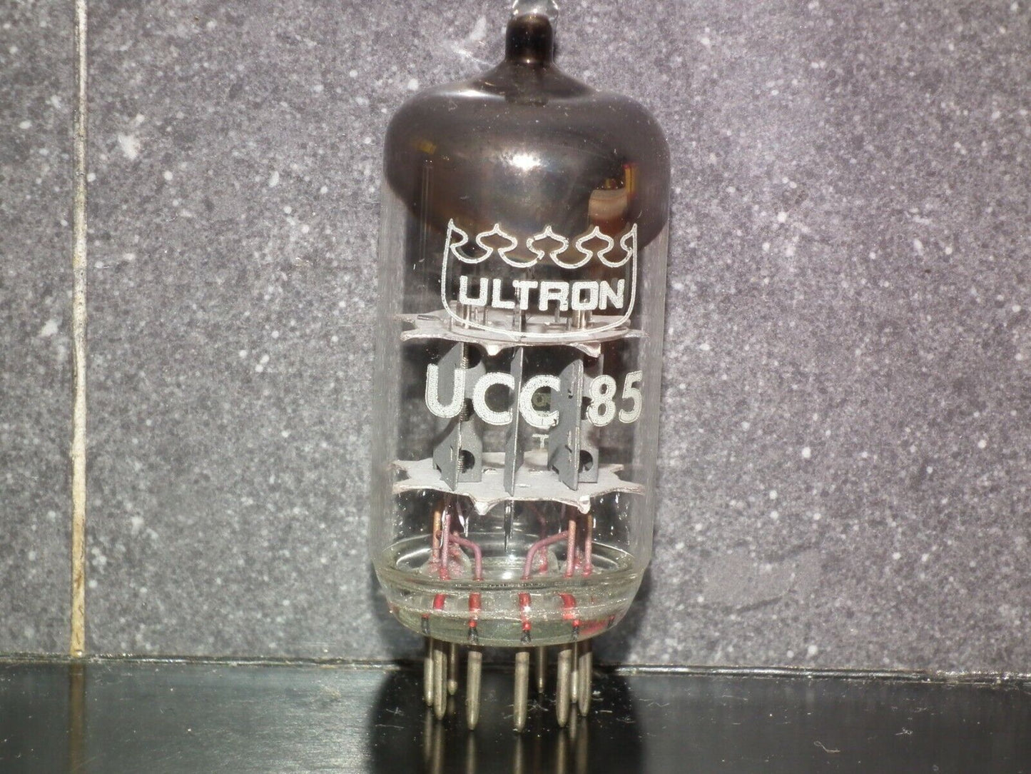 UCC85 ULTRON NOS NIB tested, old type, early 70s