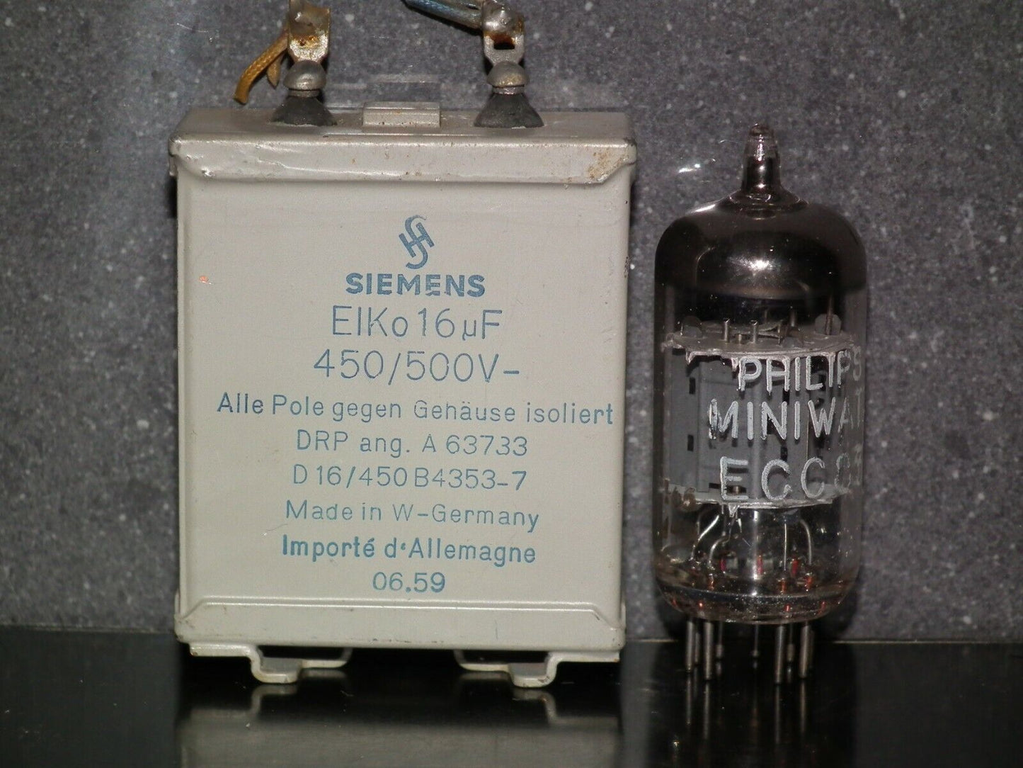 One vintage Siemens electrolytic capacitor 16uF / 500V Klangfilm glass end seal