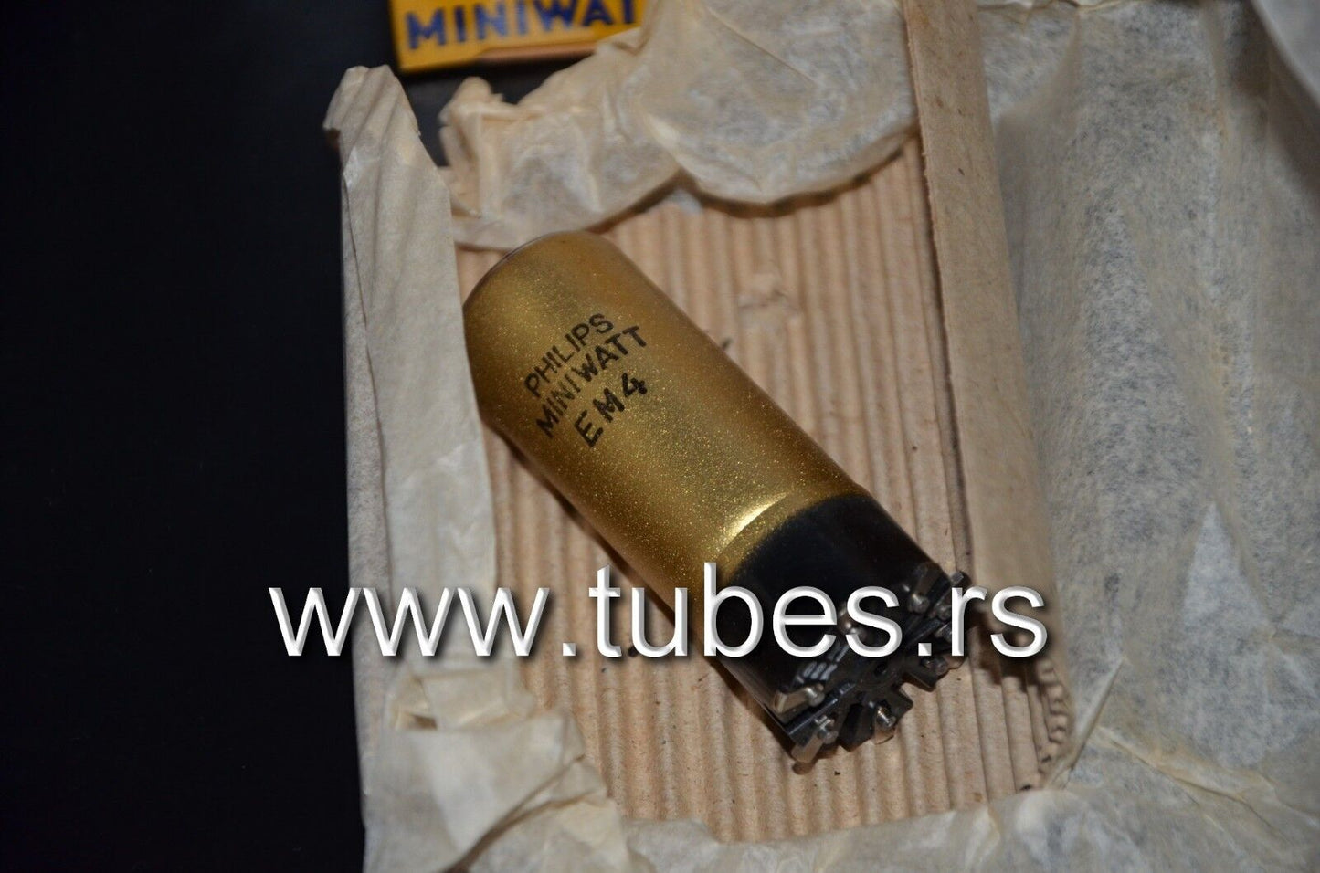 One (1 pcs) Philips EM4 tuning eye tube old type