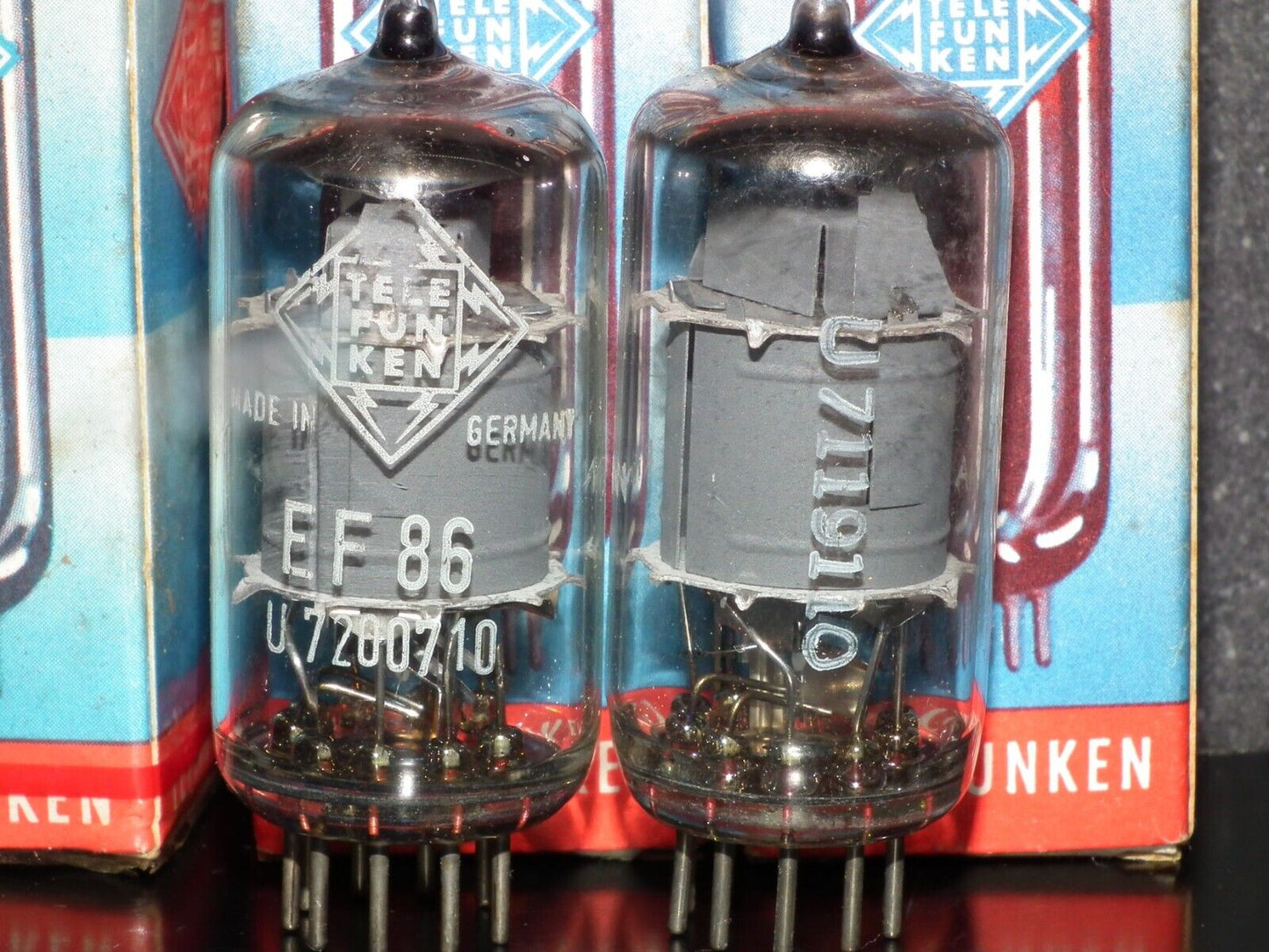 One (1 pcs) EF86 Telefunken 6267 NOS NIB Tested 100% Low Noise No Microphonics