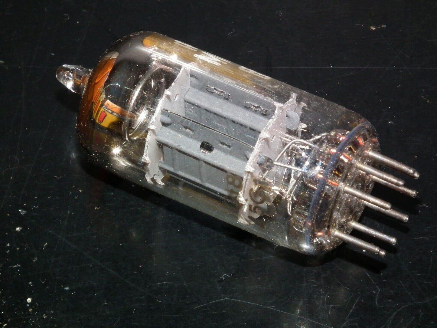 ECC82 12AU7 Philips Heerlen 1965 Delta codes NOS NIB strong, balanced sections