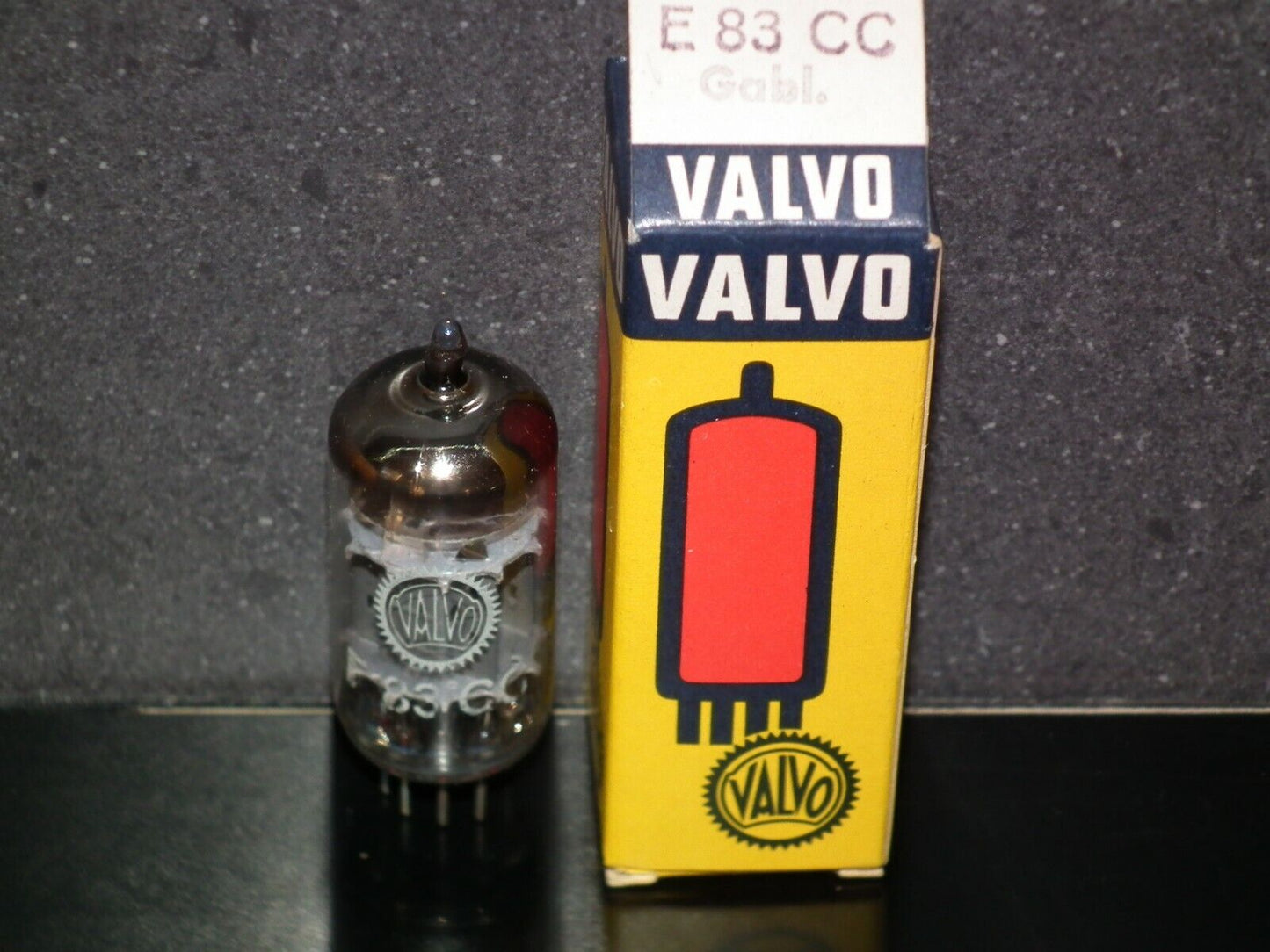 E83CC Valvo triple mica Siemens&Halske NOS NIB low noise, ECC83 sub