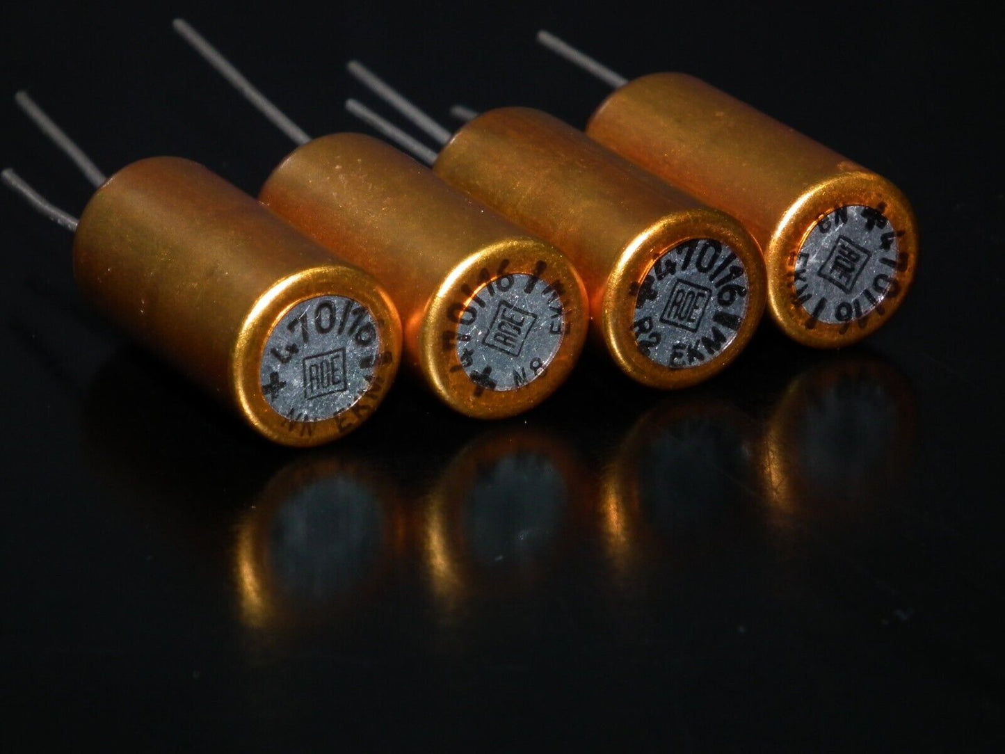 Four vintage NOS electrolytic capacitors 470uF 16V ROE Gold Serie Germany 470mfd