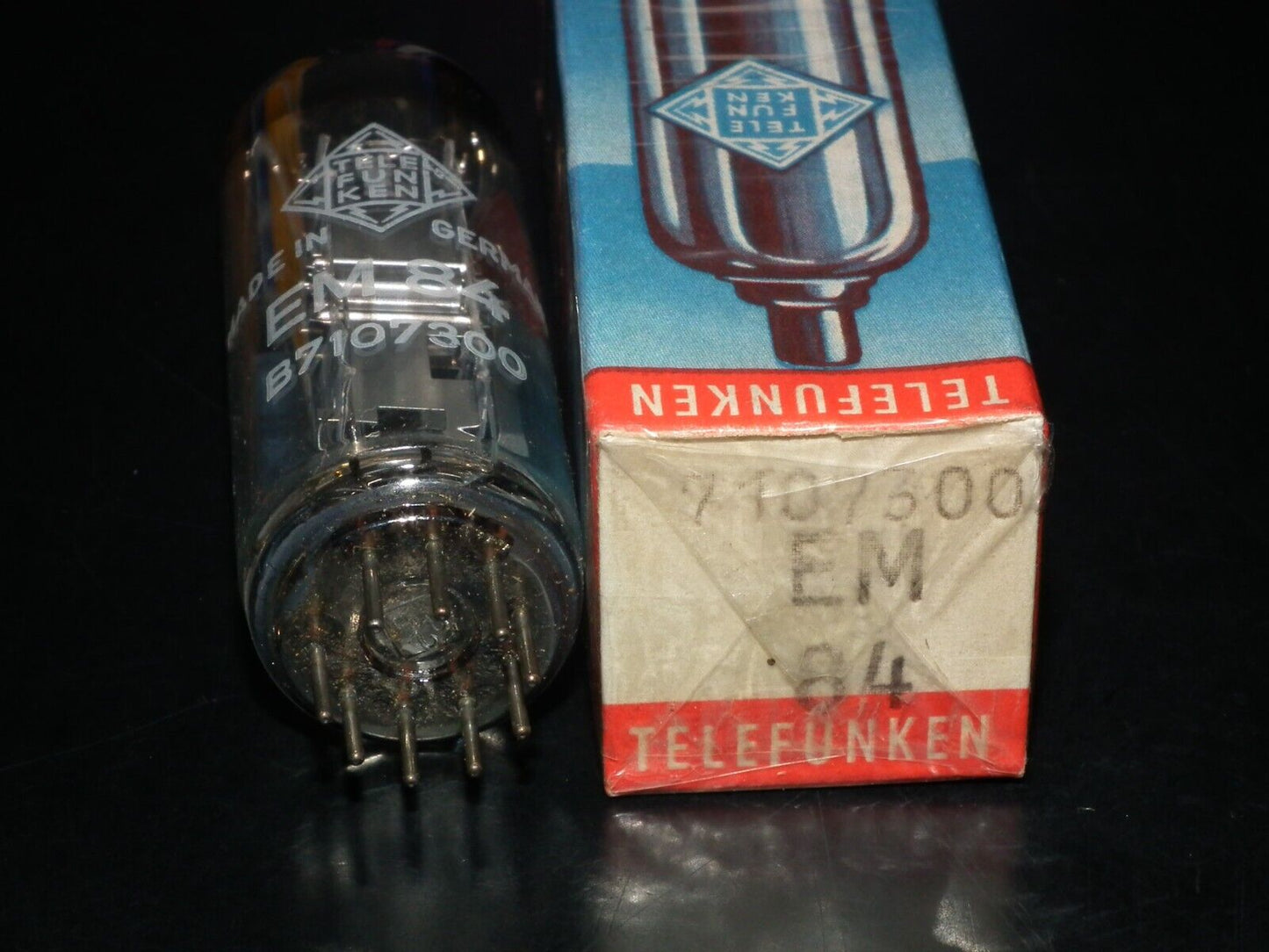 EM84 Telefunken NOS NIB Magic Eye Tuning Eye Old European Tube Radio Receiver