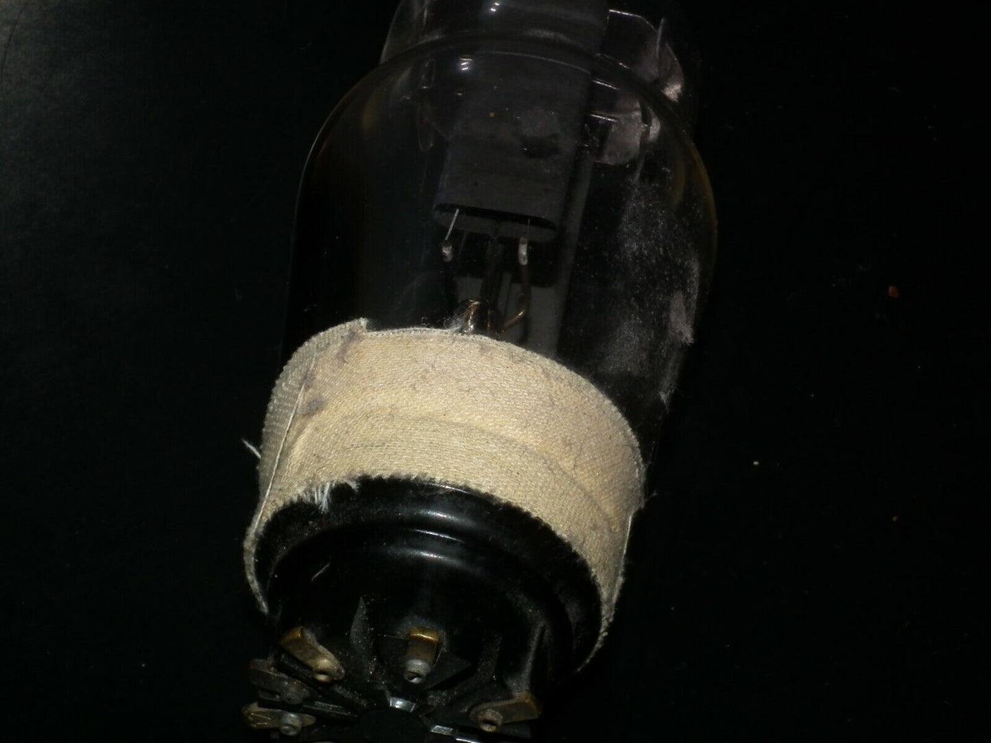 AZ1 Philips, USED tested NOS 90%, glass particles in the base, reglued base