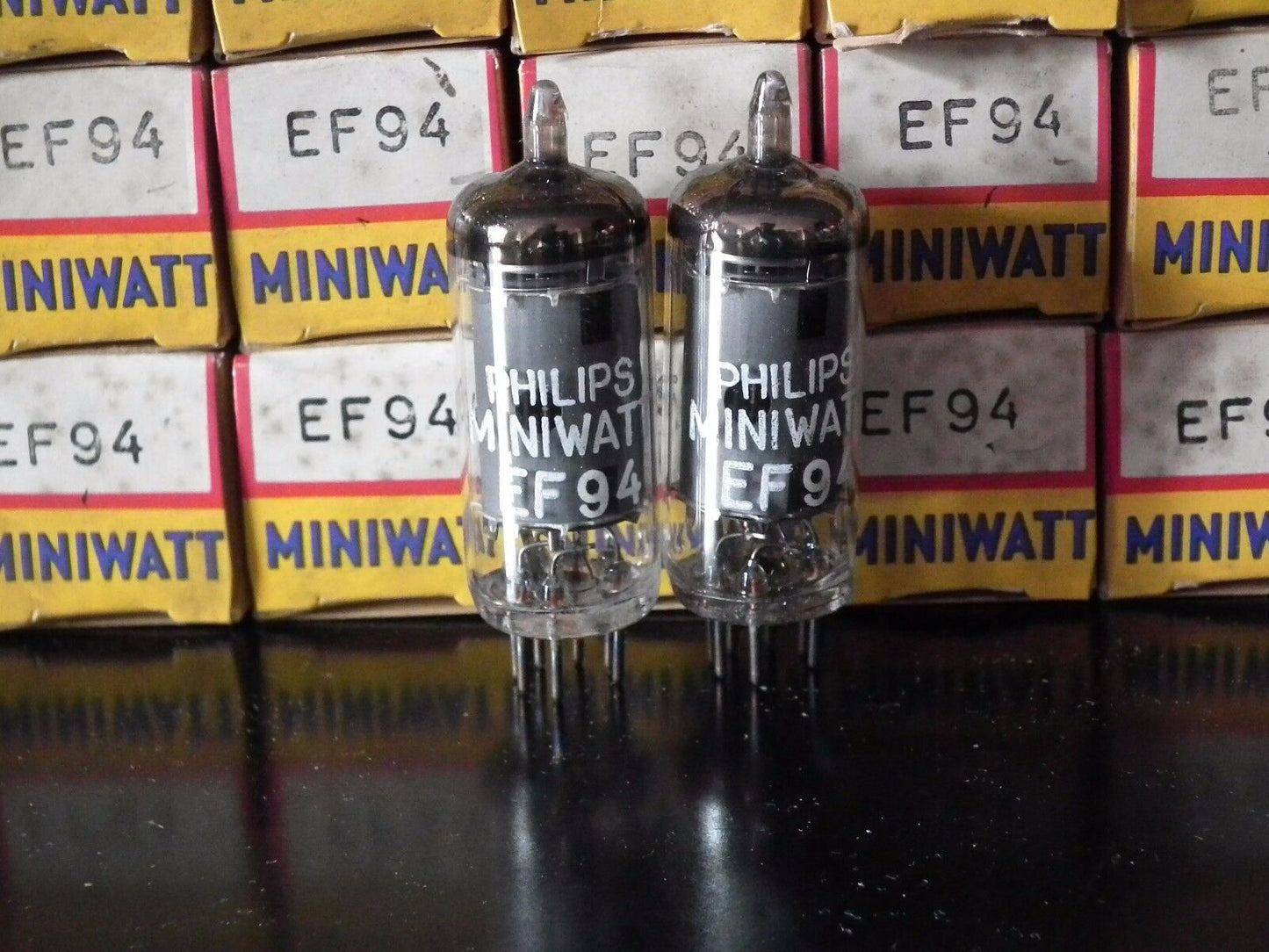NOS NIB EF94 6AU6 Mullard (Blackburn tube plant 1963, rebranded Philips)