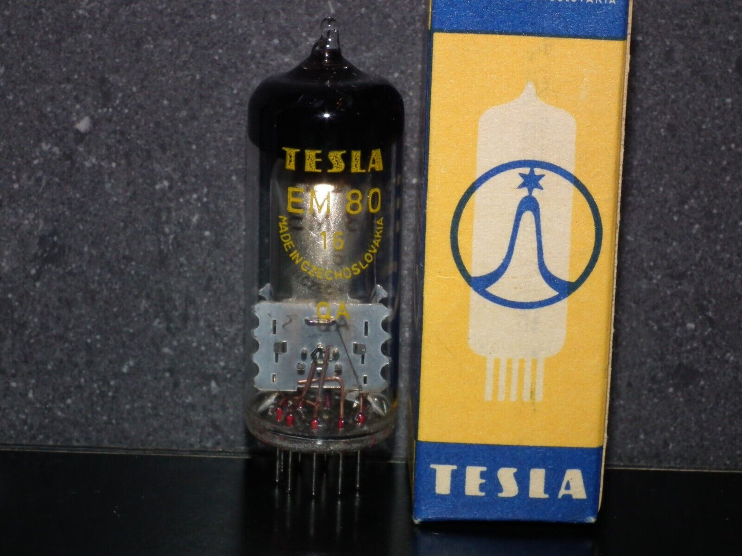 EM80 TESLA Czechoslovakia tuning eye tube Indicator NOS NIB O Getter late 60s