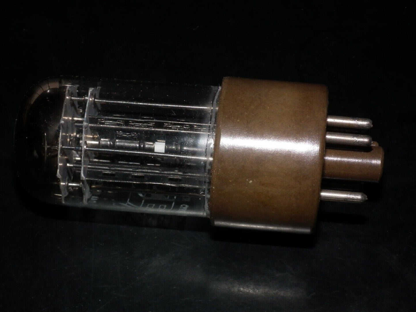 Bendix 5852 6X5WGT NOS NIB Rebranded CEI Triple mica, brown base, square getters